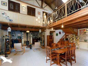 Vente maison 14 pièces 451 m² à Villiers-le-Roux (16240)  379 500 €