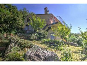 Spacieuse familiale avec terrain de 1350 m2 et T2 indépendant