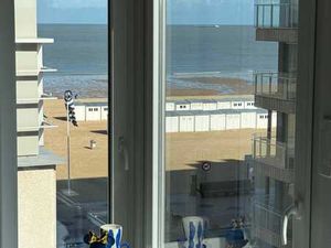 Au coeur du Zoute avec vue latérale Mer