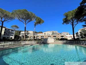 Vente appartement 3 pièces 62 m² à Cavalaire-sur-Mer (83240)  399 000 €