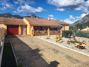 Maison T4 Garage et Jardin La Motte Du Caire 4 pièce(s) 89m2  proche Sisteron