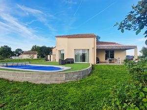 Maison à vendre 5 pièces proche de SAINT SAVINIEN
