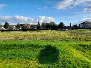 Vente terrain 616 m² à Cognac (16100)  69 000 €