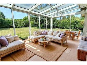 Mme. Catherine Rigaux