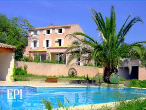 Entre vignes et collines  une maison 170 m2 en pierre à réin