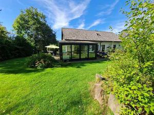 Grande maison sur un magnifique terrain