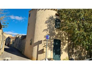 À LOUER Maison de 21.35 m2 Cournonsec (Centre-Ville)