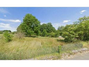 Terrain constructible viabilisé à vendre