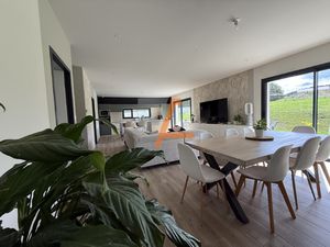 Villa contemporaine construite en 2024