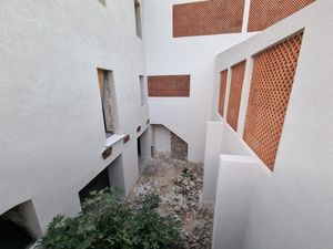 Duplex T3 de 77m2 avec patio et garage à SAINT SAVOURNIN (13) à renover