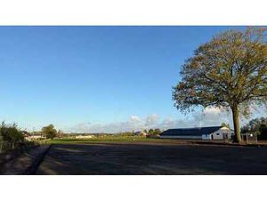 Uitzonderlijke villa bouwgronden in centrum Hertsberge