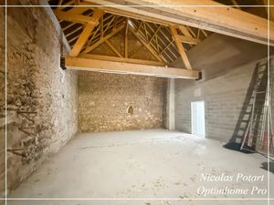 Location locaux professionnels 162 m² à Estrées-Saint-Denis (60190)  750 €