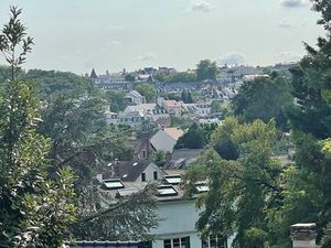 Maison de luxe de 5 pièces en vente à Le Plessis-Robinson  Île-de-France