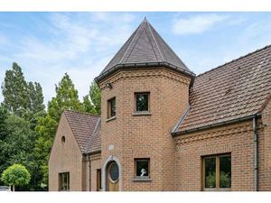 Uitzonderlijk ruime villa - vrij beroep mogelijk