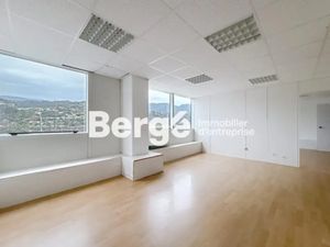 À louer – Bureaux de 114m² – ZI de Carros
