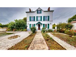 Vente maison 7 pièces 229 m² à Coulommiers (77120)  467 900 €