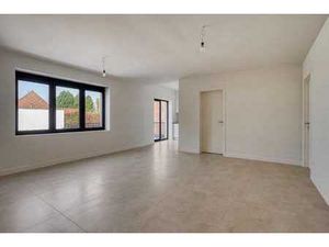 Appartement de trois chambres à coucher à vendre à Beveren L
