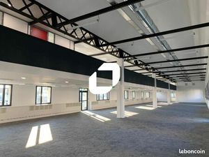 Bureaux 1 824 m²