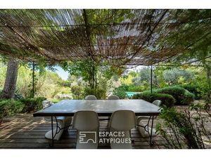 Maison de luxe à vendre dans le quartier Zone de Campagne