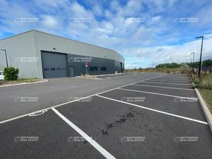 Local d'activités à vendre