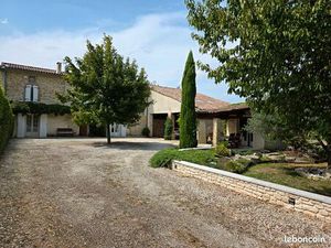 Propriété 5 pièces 170 m²