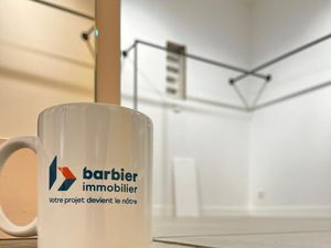 LOCAL COMMERCIAL ZONE COMMERCIAL AURAY