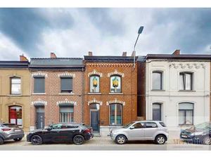 Maison 3 façade avec 5 chambres et jardin