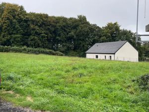 Vente terrain 958 m² à Lafeuillade-en-Vézie (15130)  28 000 €