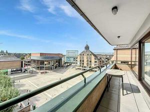 ***OPTION*** Louvain-La-Neuve Centre - Appart +-103 m2  2 ch