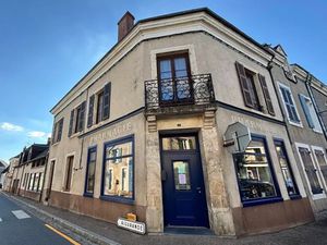 Vente immeuble à Cluis (36340)  145 800 €