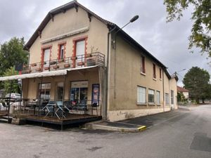 Vente immeuble à Coussac-Bonneval (87500)  87 920 €