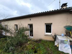 Vente immeuble à Montguyon (17270)  160 000 €