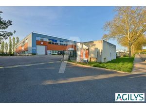 A LOUER - Local d'activité avec bureaux d'accompagnement dans une zone logistique à proxim