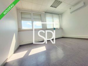Location Local Professionnel 190m² COURNON D AUVERGNE 63800