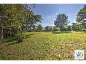 TERRAIN VIABILISÉ - 972 m² - CENTRE LUZINAY