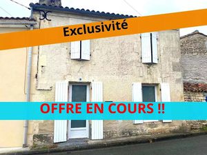 Vente maison 3 pièces 65.6 m² à Siecq (17490)  64 800 €