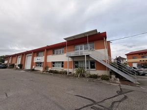 DECINES CHARPIEU- BUREAUX A LA LOCATION