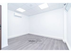 Local professionnel à louer GEMENOS 1 pièce(s) 13m2 245€/mois HT/HC