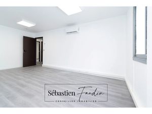 Local professionnel à louer GEMENOS 1 pièce(s) 24m2 400€/mois HT/HC