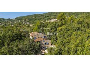 Villa avec piscine et jardin Seillans (83)