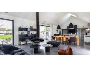 Maison contemporaine avec piscine et jardin Gevrey-Chambertin (21)