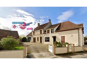 Ensemble immobilier de caractère sur terrain agréable au coeu