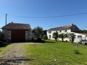 Vente maison 5 pièces 132 m² Bussac-sur-Charente (17100)