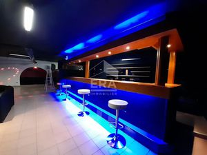 Vente maison 10 pièces 312 m² à La Fère (02800)  211 000 €