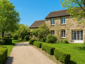 Vente maison 8 pièces 180 m² à Flacourt (78200)  450 000 €