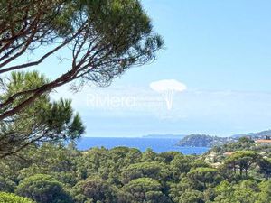 Gigaro - Propriété contemporaine avec piscine et vue mer