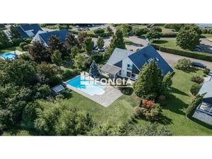 Maison de luxe à vendre dans le quartier Ouest