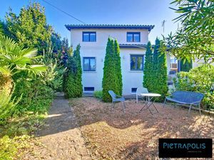 Maison de luxe à vendre dans le quartier Point du Jour-Ménival