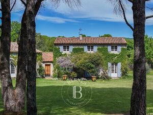Maison de luxe à vendre à Mane