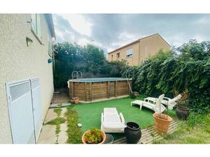 Location maison  m² T-4 à Pézenas  1 150 €